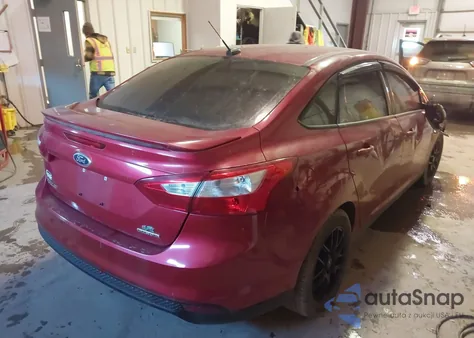 2012 Ford Focus Se из США, поврежденный, VIN 1FAHP3F21CL408816